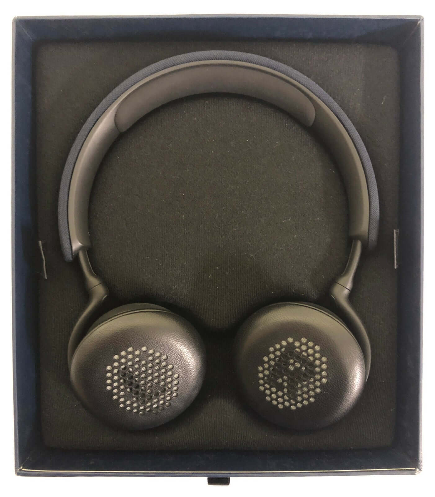 BANG & OLUFSEN BEOPLAY H2 ON-EAR HEADPHONES WITH MIC REMOTE CARBON BLUE in a box